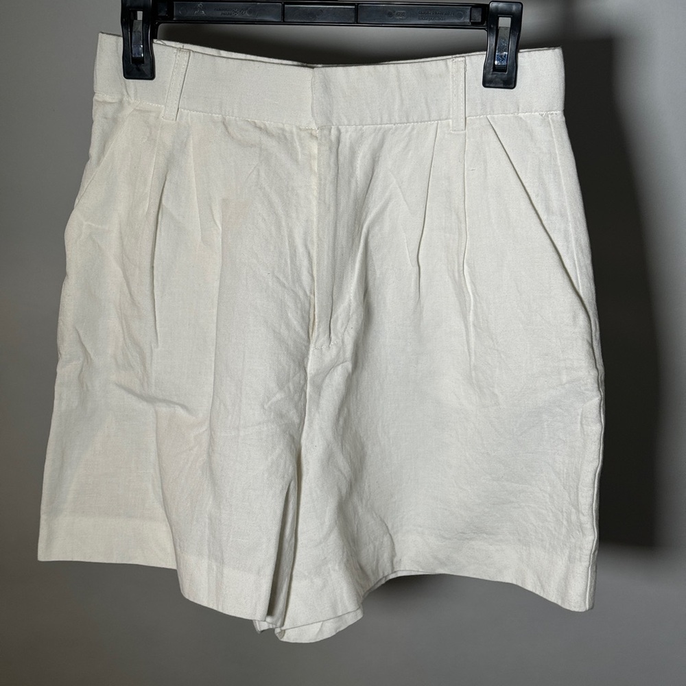 Zara White Linen Shorts, Size M
